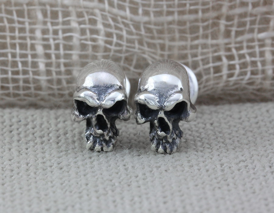 Skull Earrings, Skull Jewelry,gothic, Silver Jewelry (wes017)